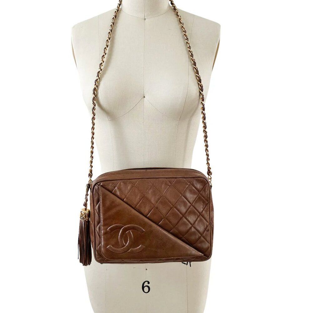 Authentic Chanel VTG CrossBody Tassel Brown Lambskin Camera Bag Purse RARE 90s